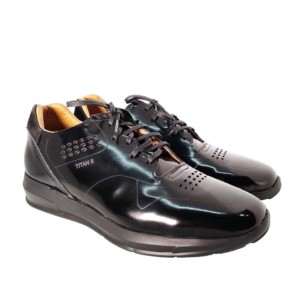 Sneaker Titan Shine